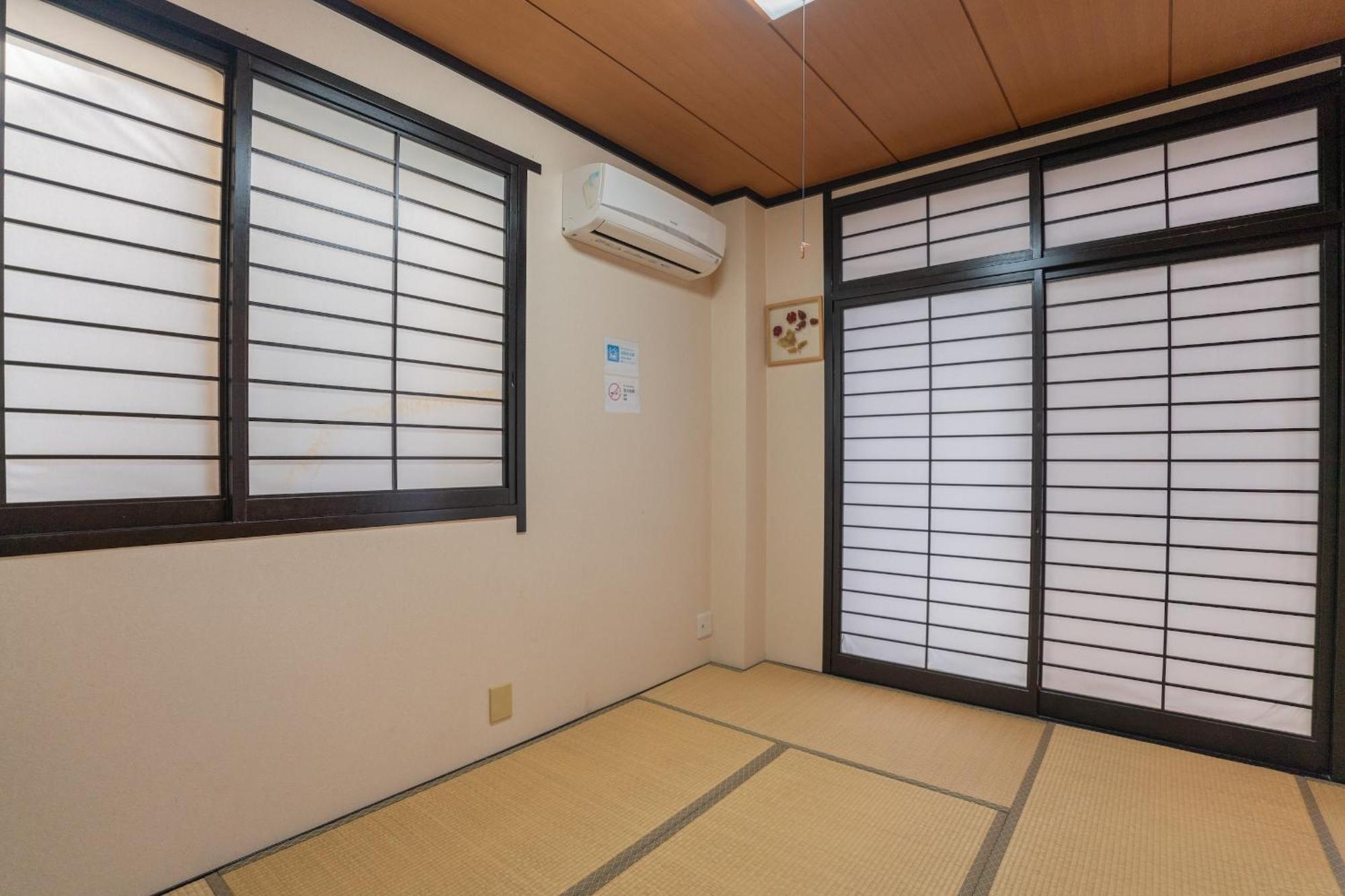 住吉メリー4階建戸建て 最大14人まで! 住吉大社徒歩圏内 梅田奈良関空まで直行 Vila Osaca Exterior foto